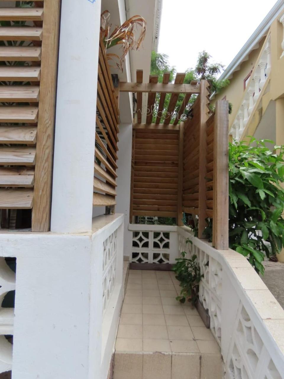 Akunamatata Guest House 그랜드케이스 외부 사진